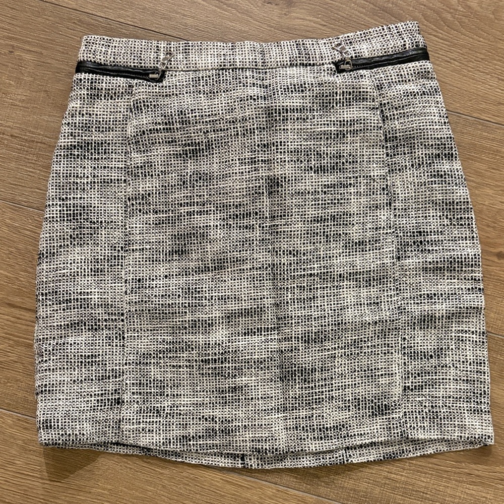 H&M Black and White Textured Mini Skirt